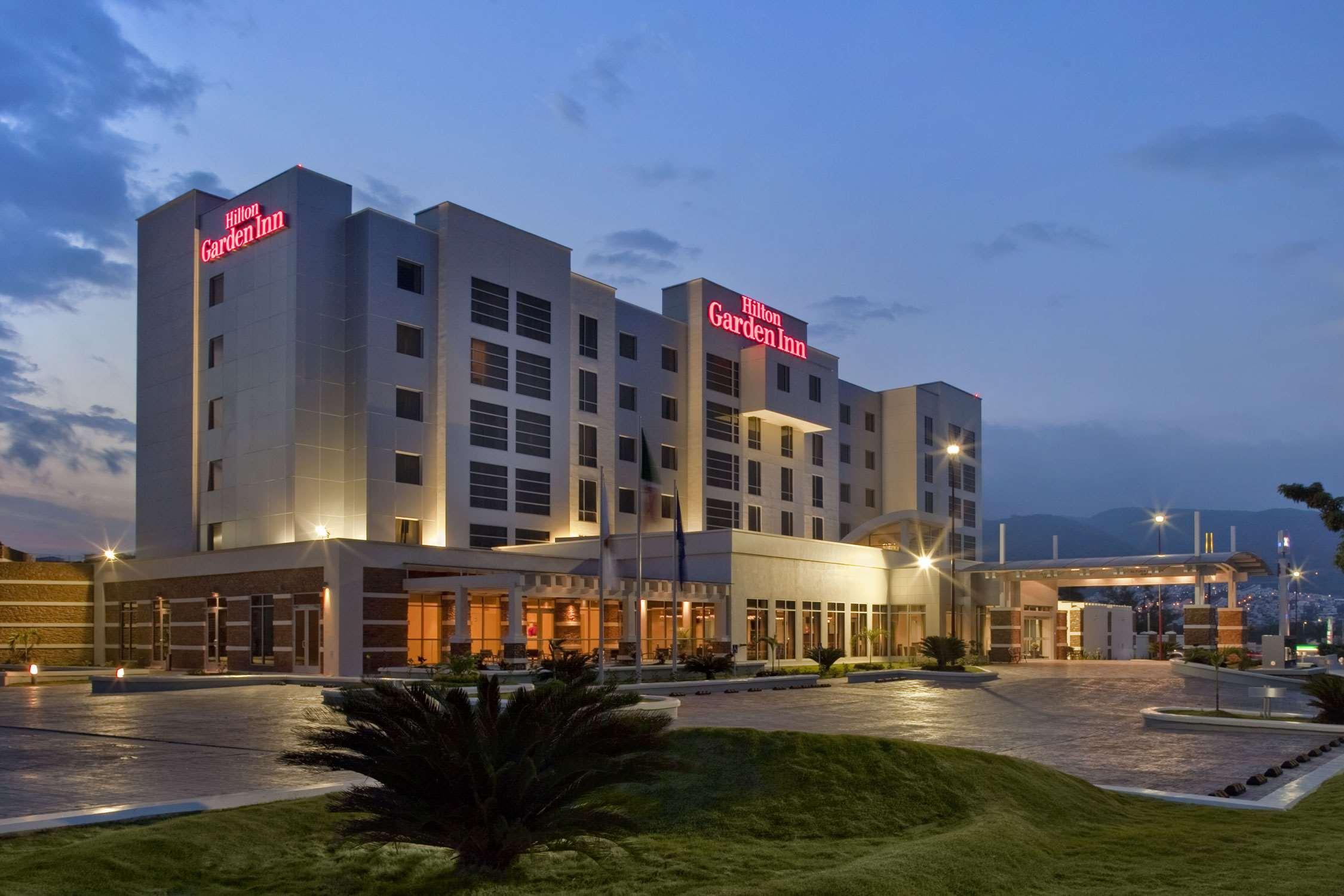 Hilton Garden Inn Tuxtla Gutiérrez Exteriör bild